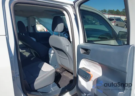 2022 Ford Maverick Xlt z USA, uszkodzony, nr VIN 3FTTW8E9XNRA19356